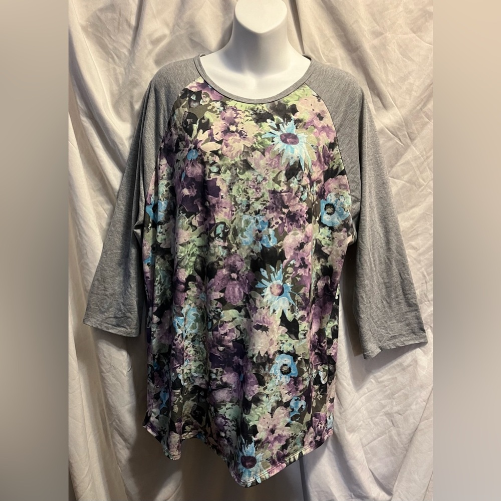 LuLaRoe 3/4 sleeve Raglan size 3XL